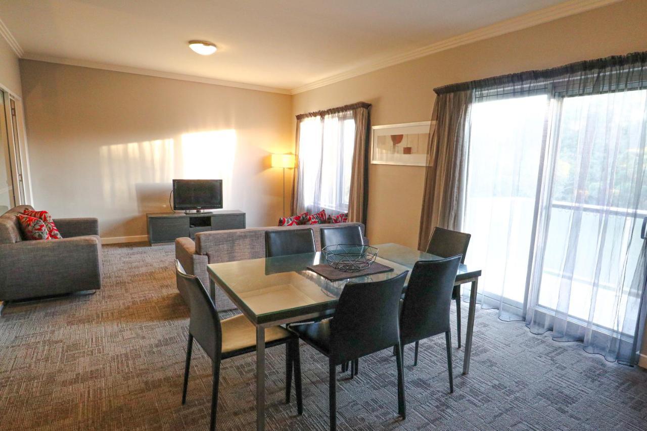 Quest Campbelltown Aparthotel Kültér fotó