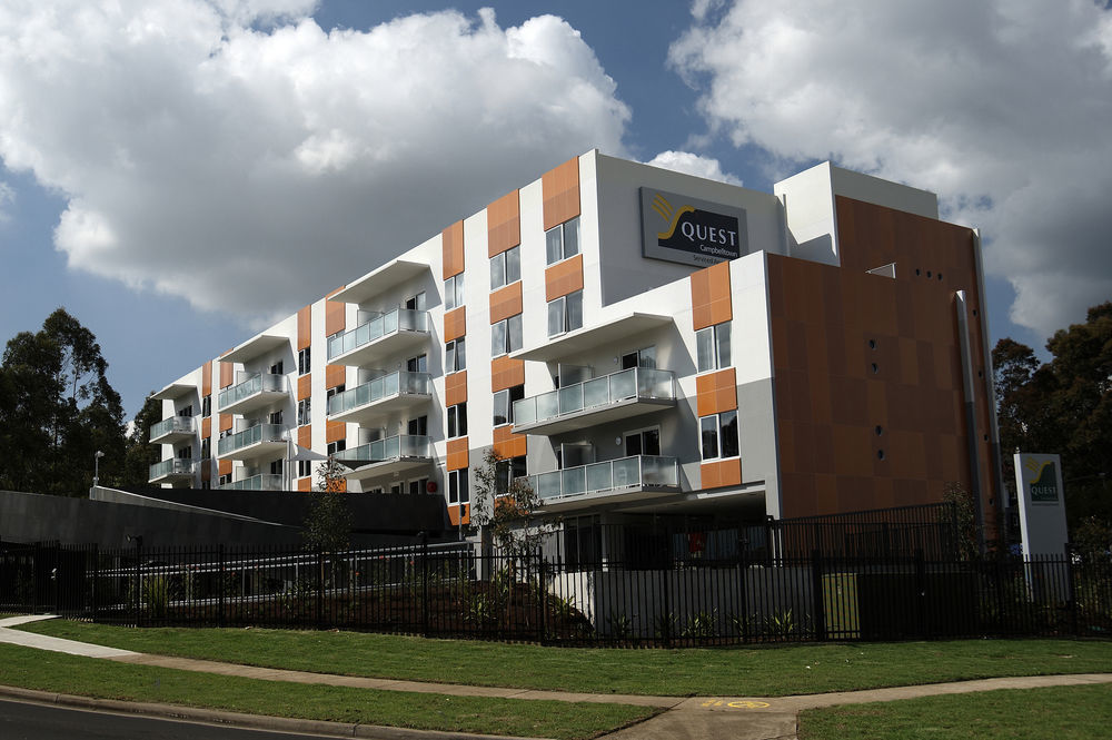 Quest Campbelltown Aparthotel Kültér fotó