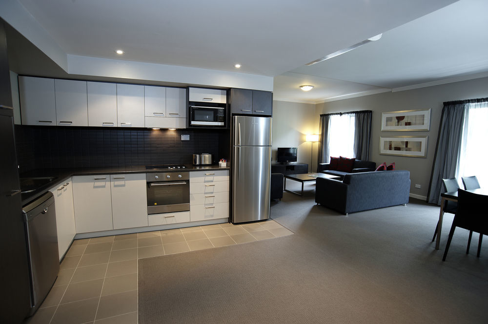 Quest Campbelltown Aparthotel Kültér fotó