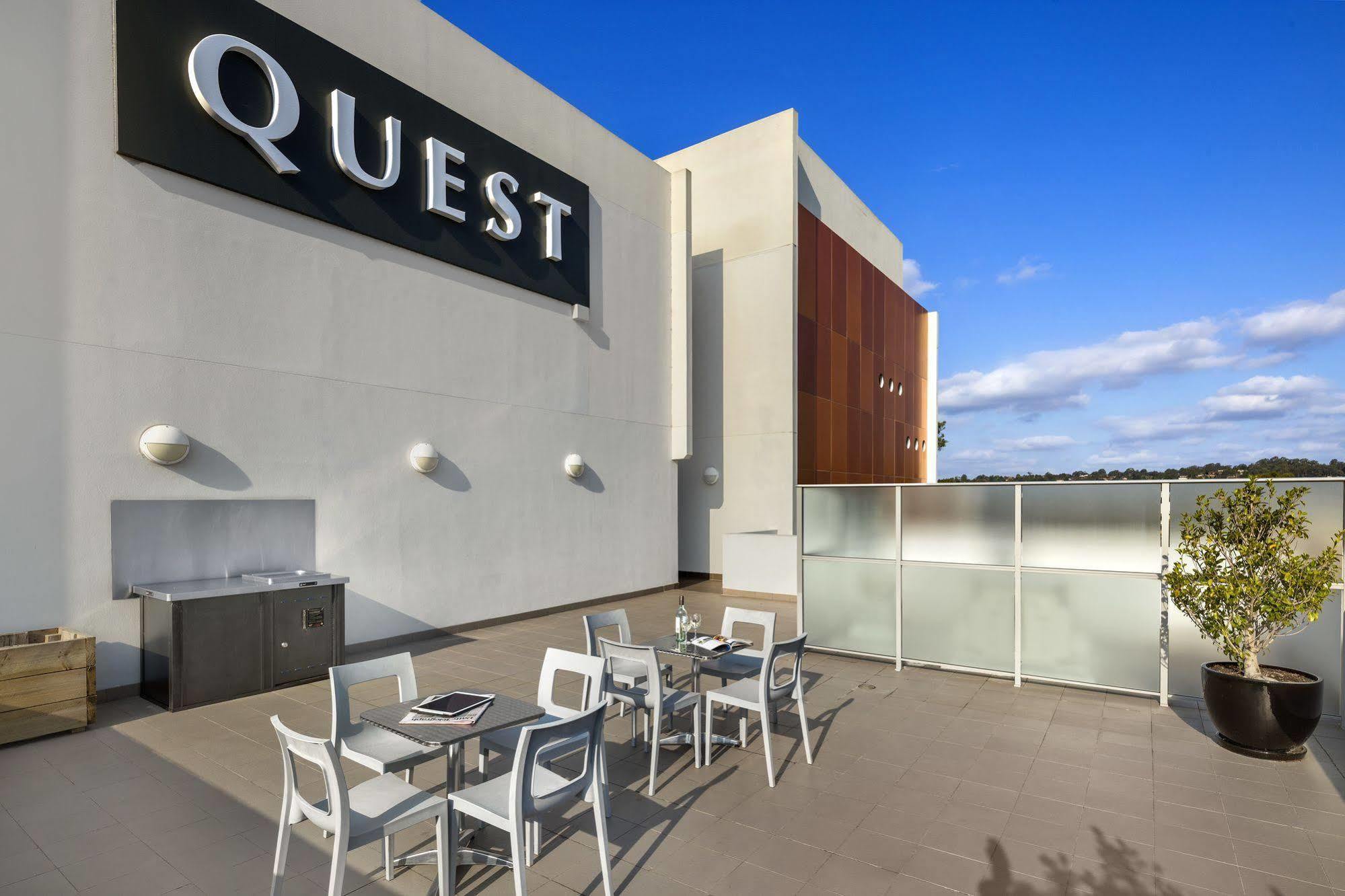 Quest Campbelltown Aparthotel Kültér fotó