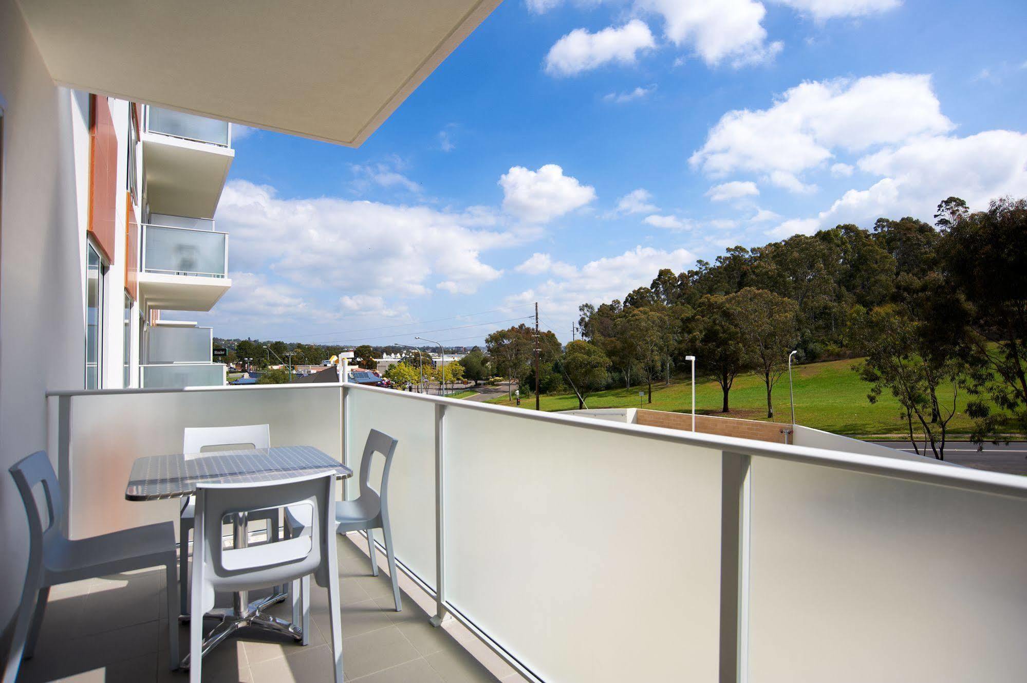 Quest Campbelltown Aparthotel Kültér fotó