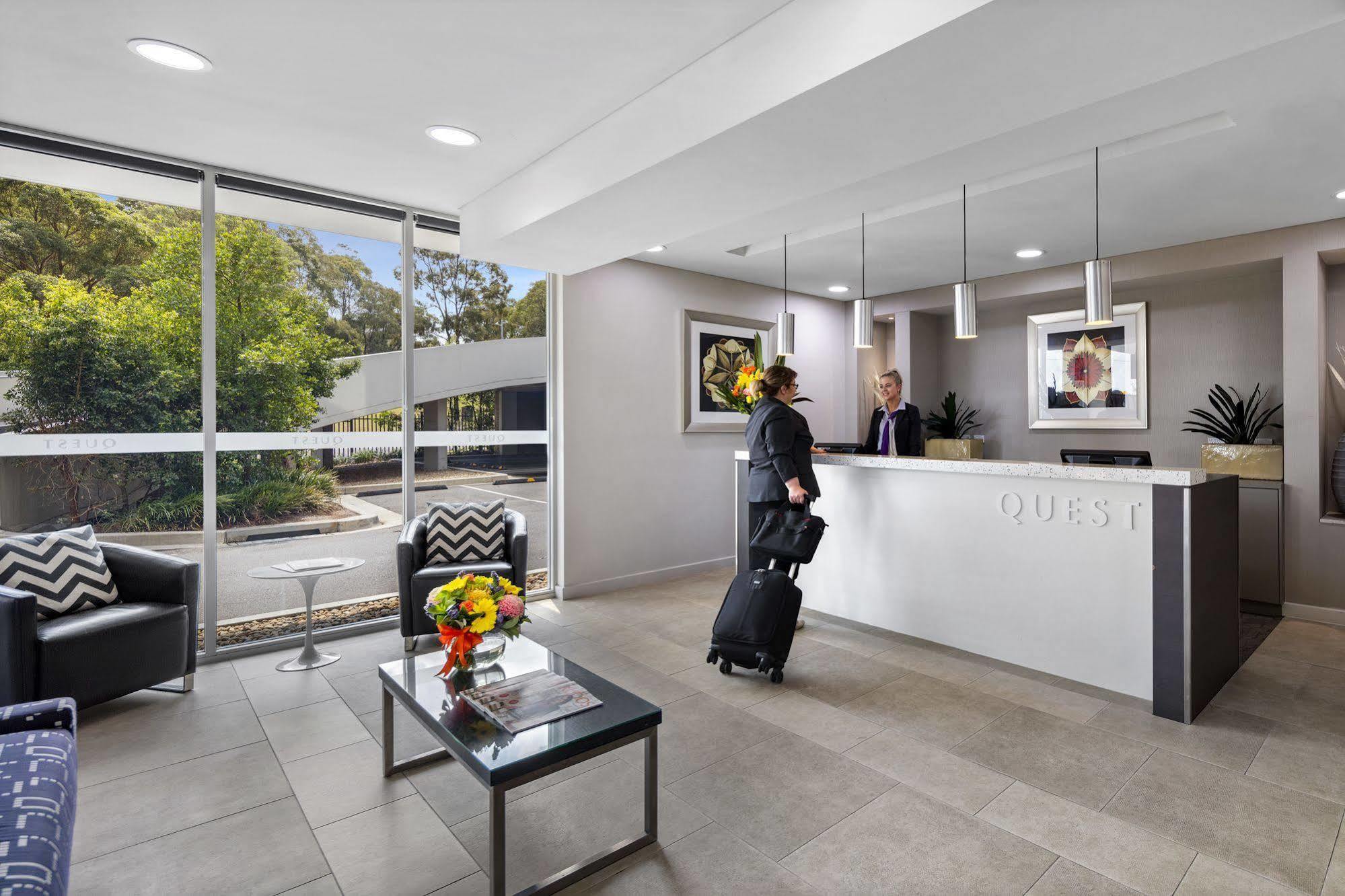 Quest Campbelltown Aparthotel Kültér fotó